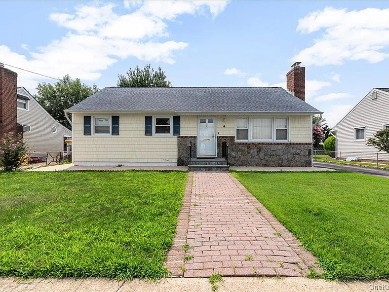 4 Cecil Pl — Photo 1