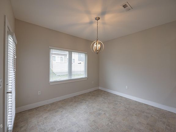 5th image of 2804 27th St W