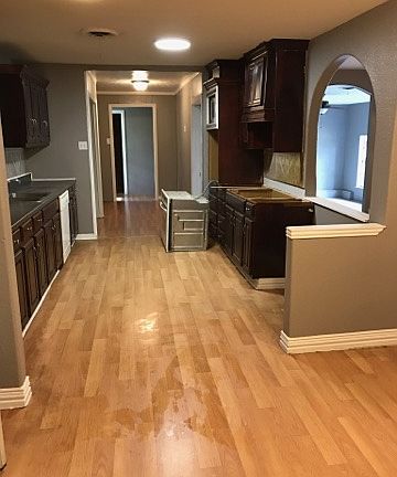 4th image of 808 E Cedar St