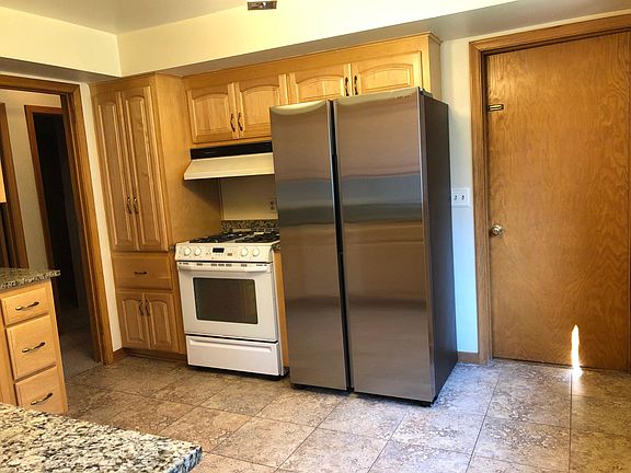 5th image of 3423 Irving Ave S
