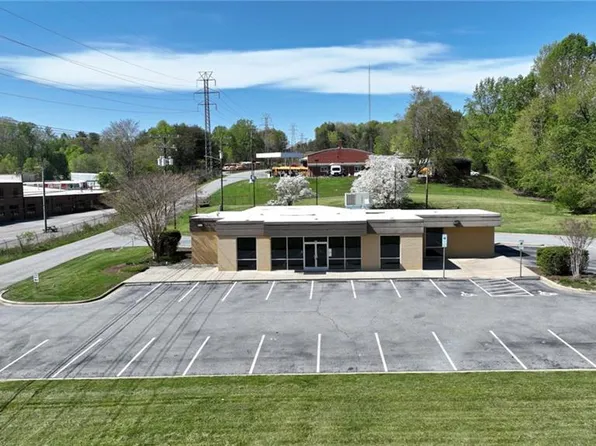 211 Elkin Hwy, North Wilkesboro, NC 28659