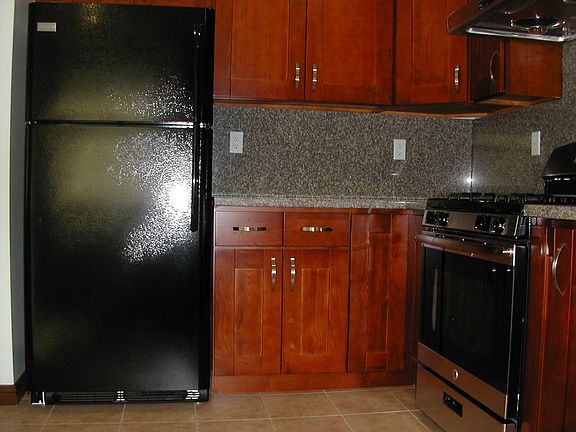 2nd image of 479 Commercial Ave