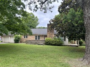 1102 Manor Rd, Columbia, TN 38401
