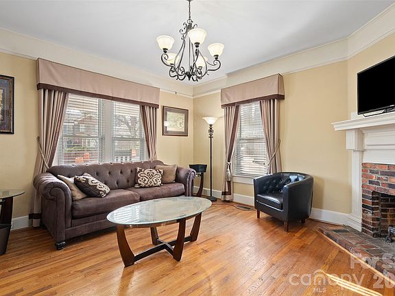 5th image of 89 Walnut St
