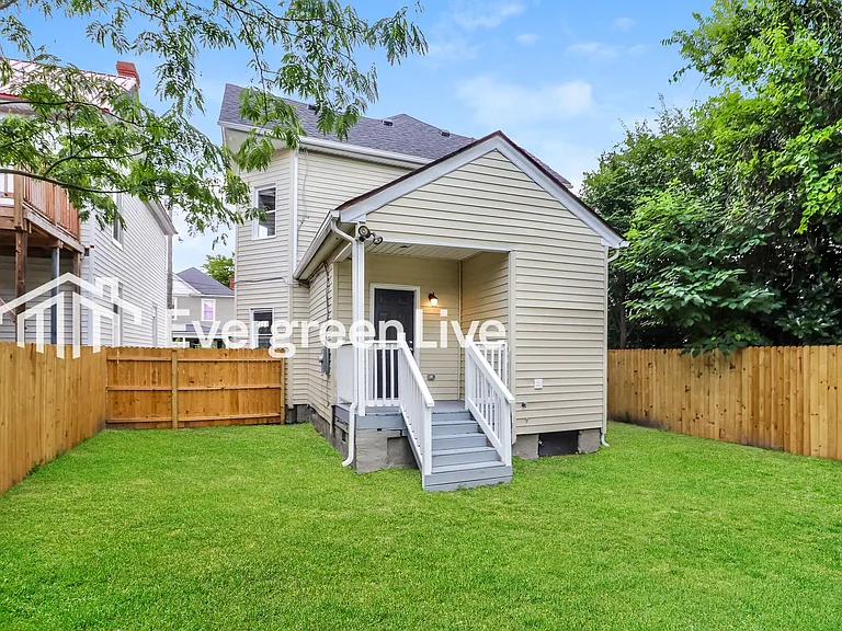 145 Charles St — Photo 14
