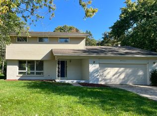 1200 Woodview Dr, Portage, MI 49024