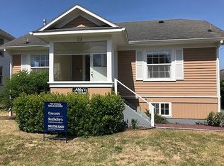 310 10th Ave, Seaside, OR 97138