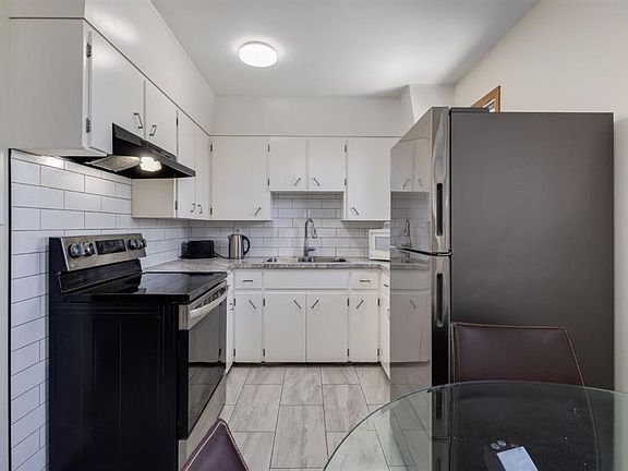 5th image of 2024 W 43rd St SE