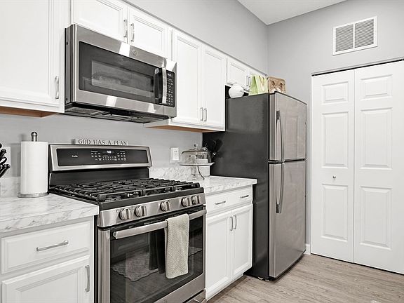 2nd image of 21 Hampshire Rd APT 312