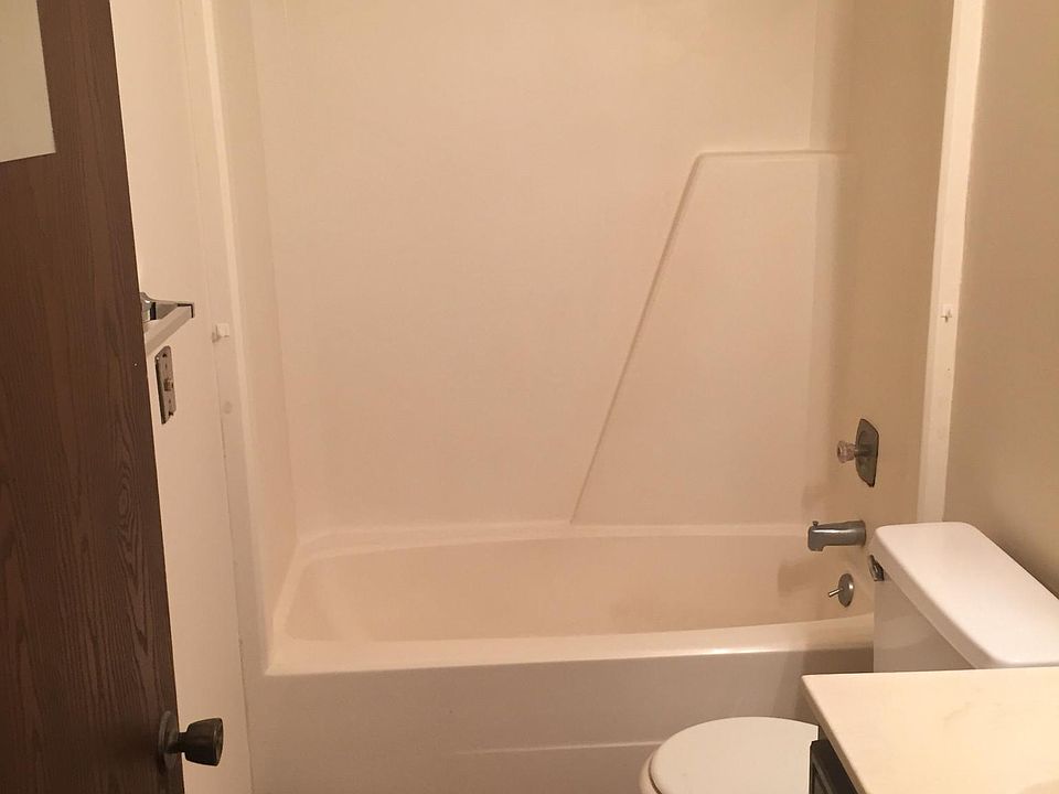 2nd image of 102 Ventura Ave