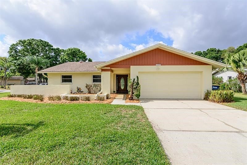 Welcome Home to 2265 Birchbark Trail, Located in Woodate III.