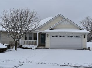68 Parwood Trl, Depew, NY 14043