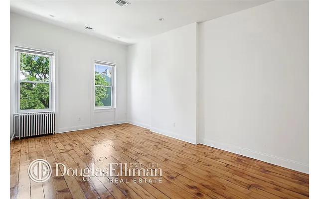 Rented by Douglas Elliman | media 14