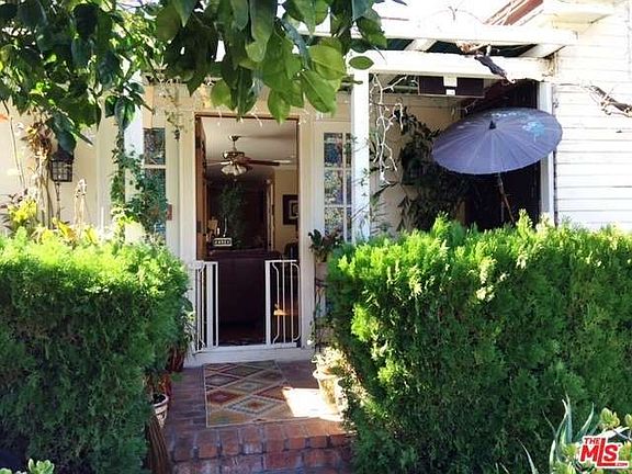 2nd image of 411 N Hobart Blvd