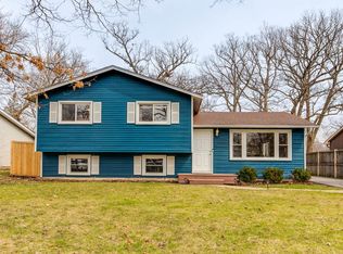 33405 N Lone Rock Rd, Grayslake, IL 60030