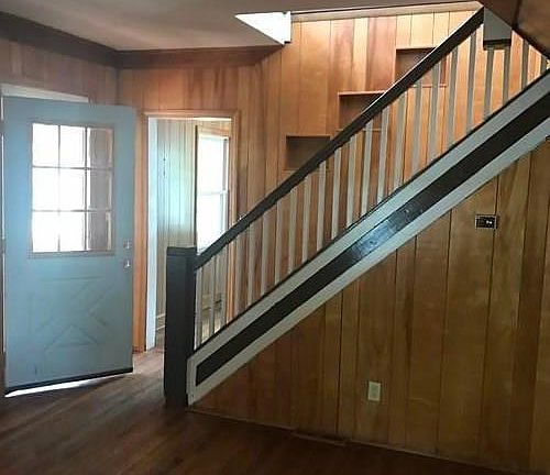 5th image of 333 Hazelwood Pl