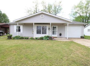 140 Troeckler Ln, Granite City, IL 62040