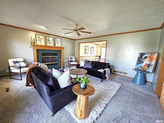 5th image of 1209 Emerald Woods Ct