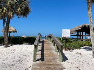 1300 Gulf Shore Blvd N APT 304, Naples, FL 34102
