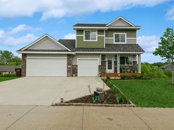 912 Cole Ave, Montrose, MN 55363