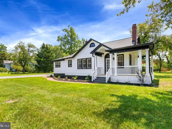 403 Prospect St, La Plata, MD 20646