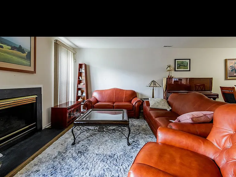 6404 Preston Way — Photo 10