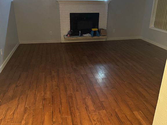 2nd image of 1701 5th St NE