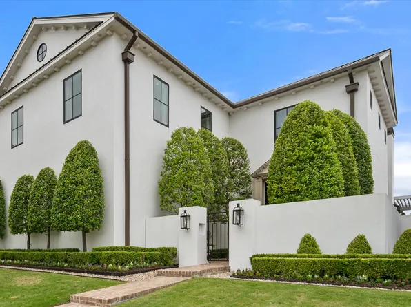 3824 Bishops Flower Rd, Fort Worth, TX 76109