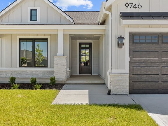 2nd image of 9746 Watermeadow Cir
