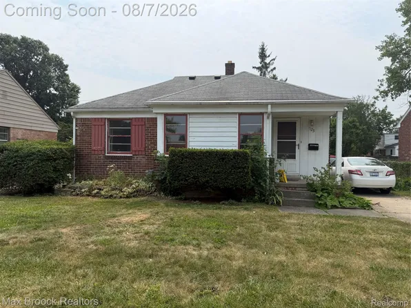 923 W Twelve Mile Rd, Royal Oak, MI 48073