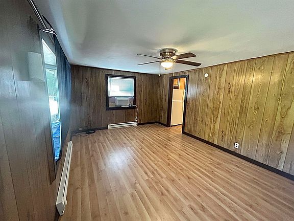 4th image of 450 Avenue 8