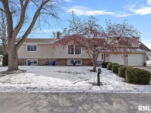 600 Stonehill Dr, Sherman, IL 62684
