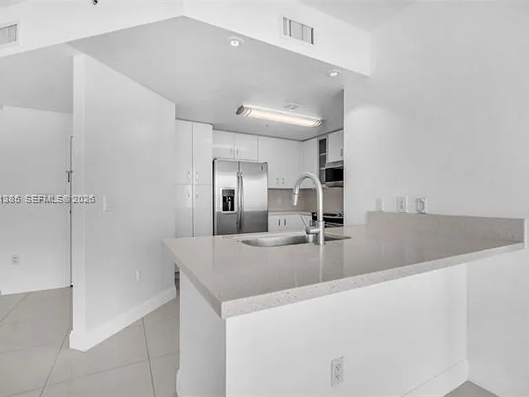 7900 Harbor Island Dr #1101 — Photo 20