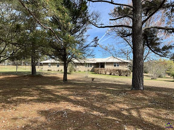 2nd image of 210 Avera Rd