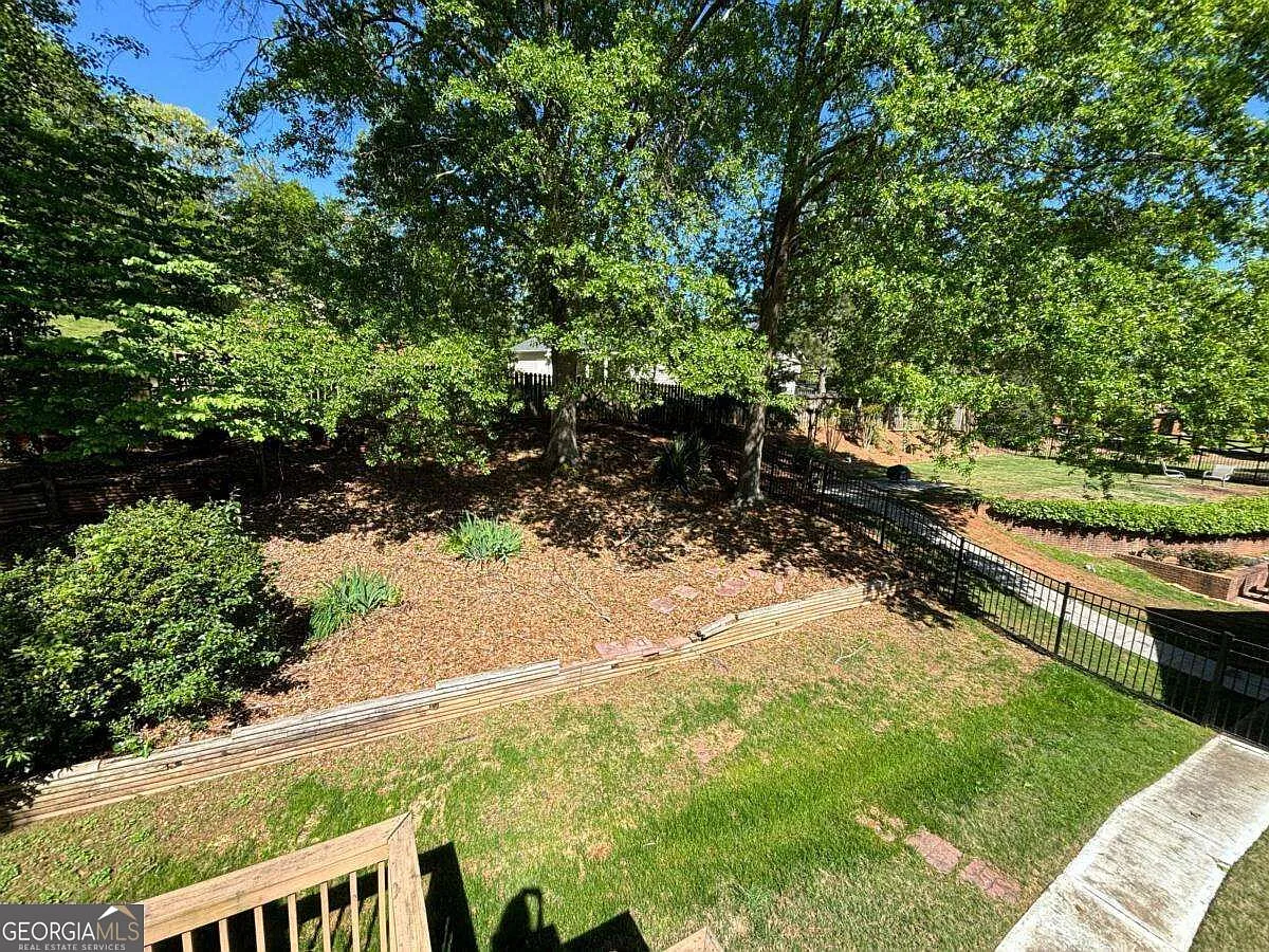 1 bed, 1.0 bath, $1,000 — Photo 2