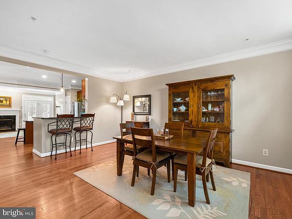 3rd image of 23118 Basswood Hill Dr