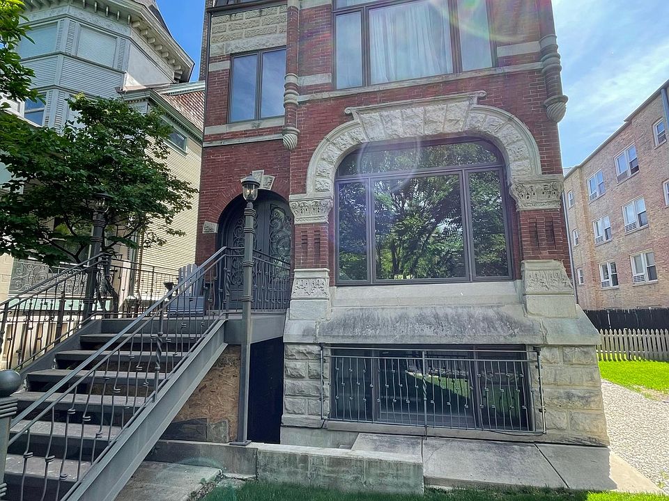 1st image of 1633 N Humboldt Blvd #G