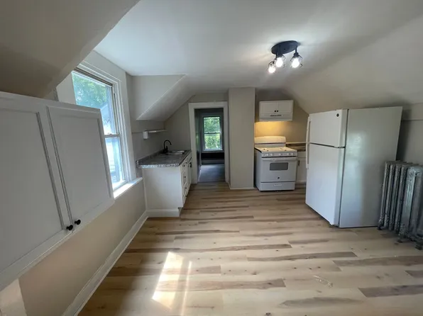 147 Dewey Ave, 147 Dewey Ave, Pittsfield, MA 01201