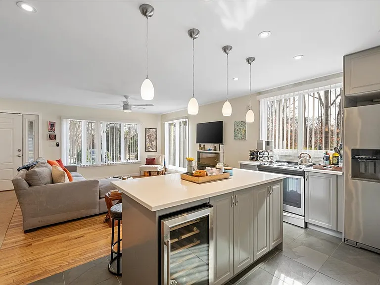 9 Hillside Dr — Photo 14