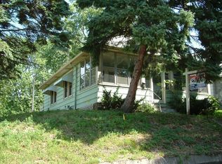 1089 Suburban Ave, Saint Paul, MN 55106
