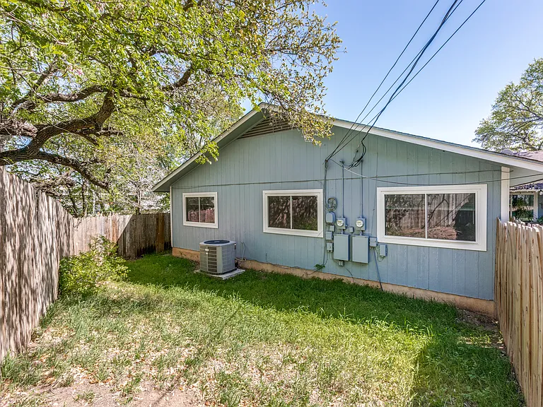 6916 Scenic Brook Dr #B — Photo 11