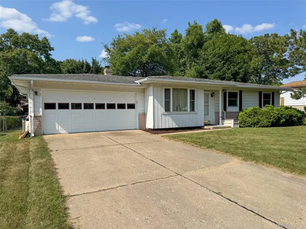 4176 Pomeroy Ave, Waterford, MI 48329