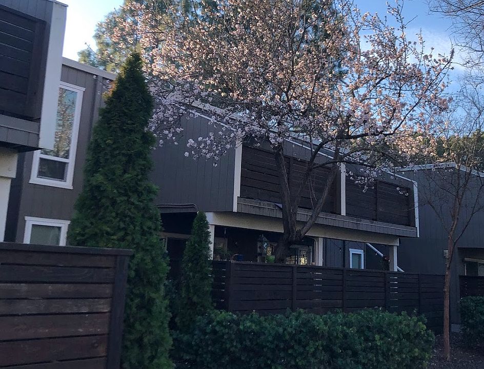 1st image of 2949 Portage Bay W