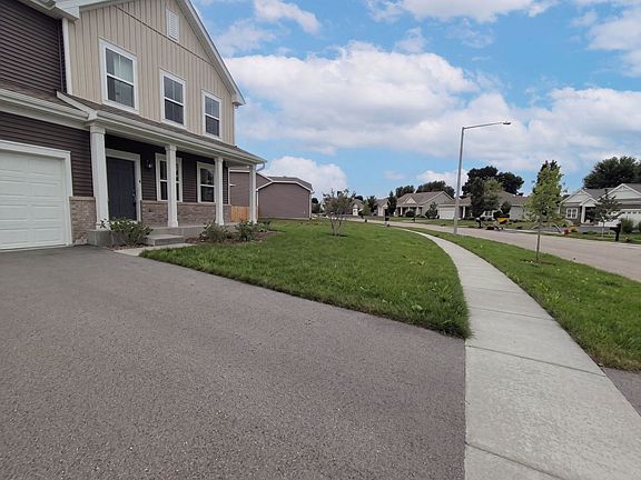 2nd image of 418 Fairway Ln