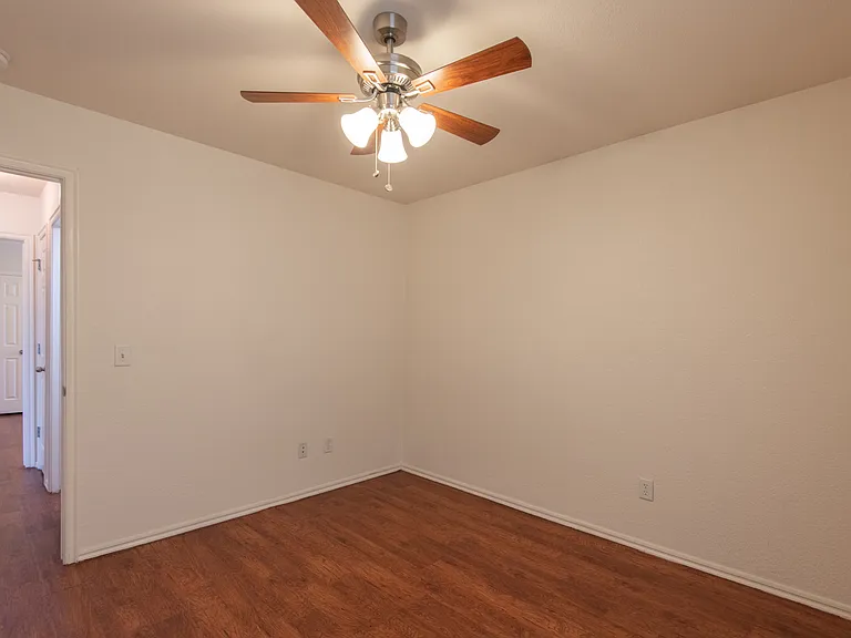 17405 Bronze Ln — Photo 23