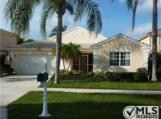 10669 Pebble Cove Ln, Boca Raton, FL 33498