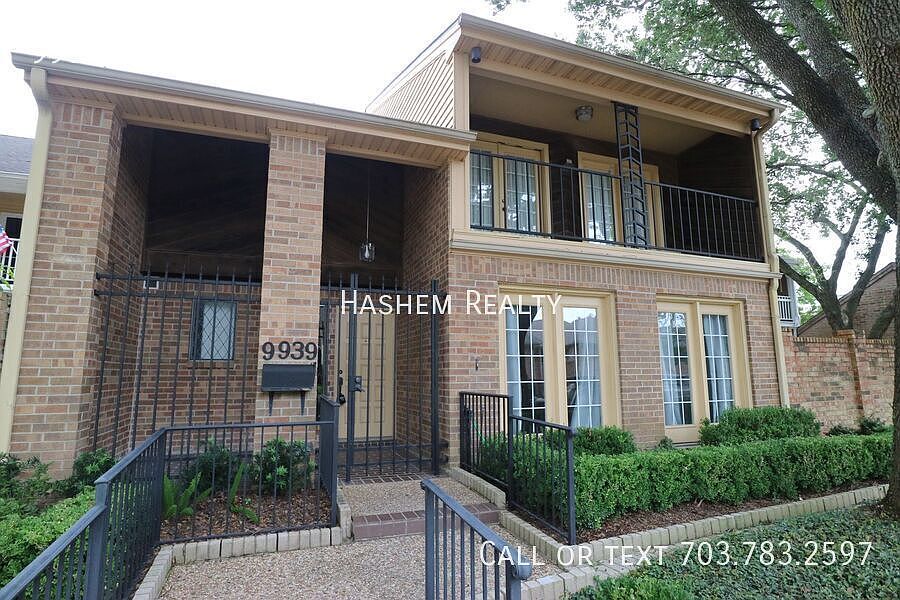 1st image of 9939 Kemp Forest Dr