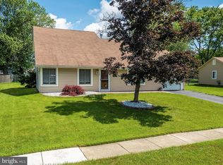 16 Hornsby Dr, Marlton, NJ 08053