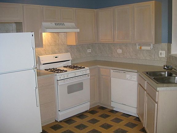 4th image of 1387 Redbridge Ct