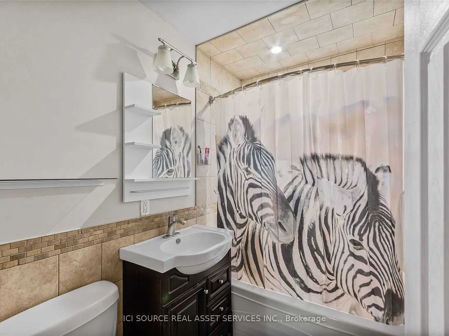 2 bed, $2,275 — Photo 3